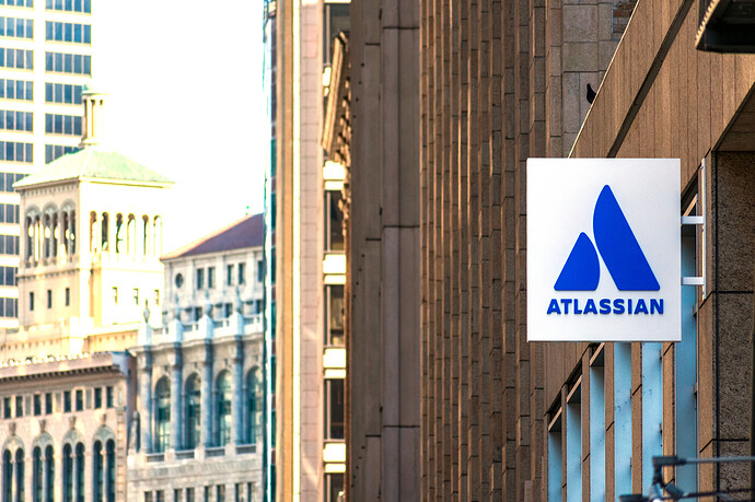 Atlassian Logo am Hauptsitz des Unternehmens