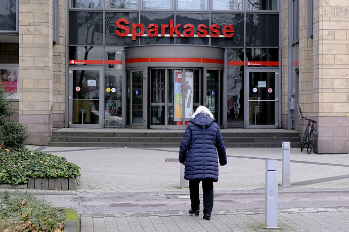 Sparkasse Trier, Außenansicht