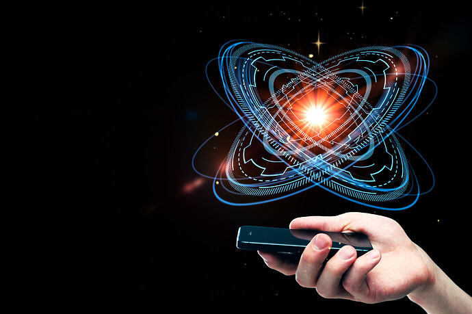 Eine Hand hält ein Smartphone mit einem abstrakten digitalen Atom
