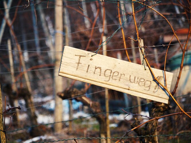 Finger weg!