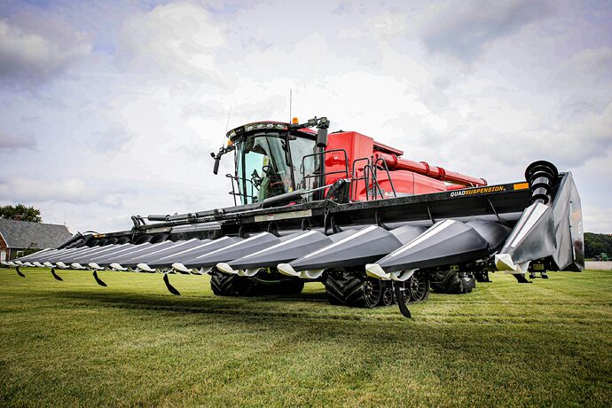 Erntemaschine, Traktor