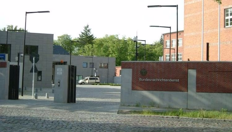 bnd-nsa-affaere-schweizer-geheimdienst-will-beschwichtigen