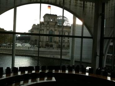 Bundestag_von-gegenueber_sobiraj