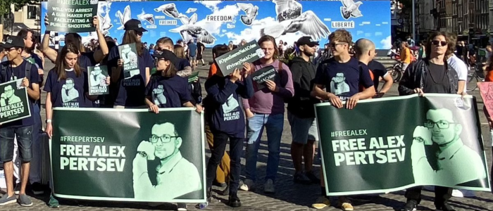 Demonstranten fordern die Freilassung von Alexey Perzev