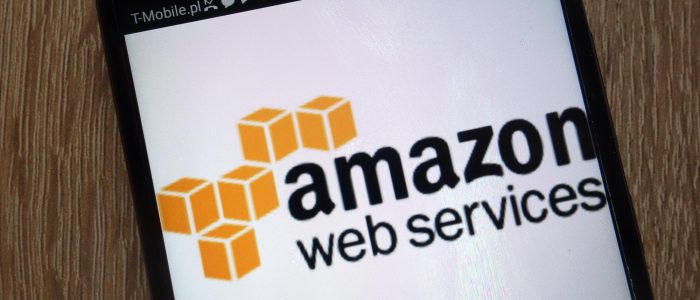 Smartphone Apps nutzen AWS-Zugriffstoken, um auf AWS-Dienste zuzugreifen