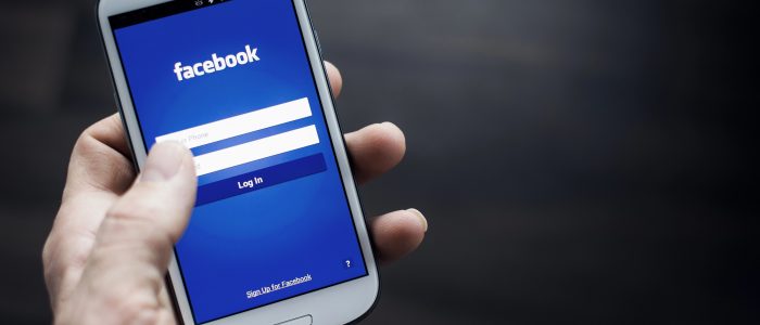 Facebook-Login auf einem Smartphone