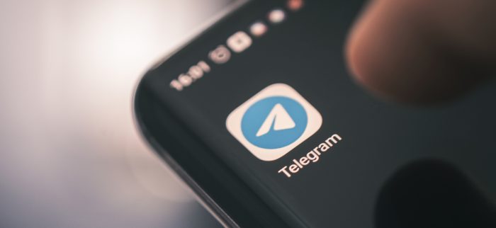Die Telegram-App auf einem Handy