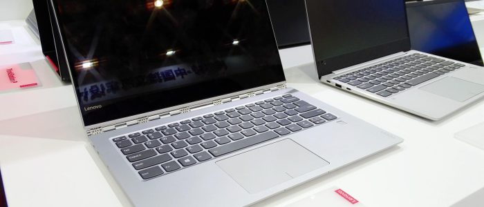 Ausstellung neuer Lenovo Yoga Notebooks