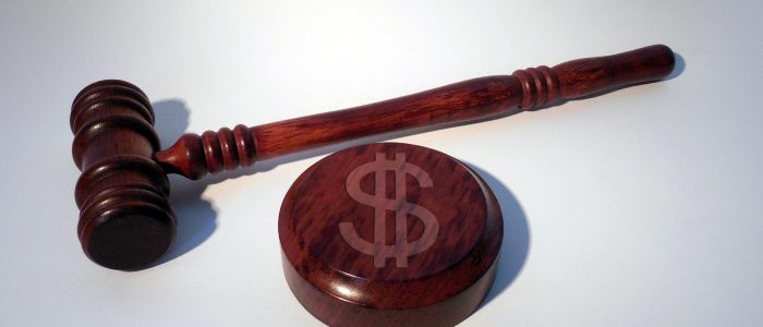 Richterhammer, Geld, Abmahnung