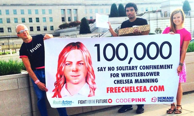Chelsea Manning, Fight for the future!