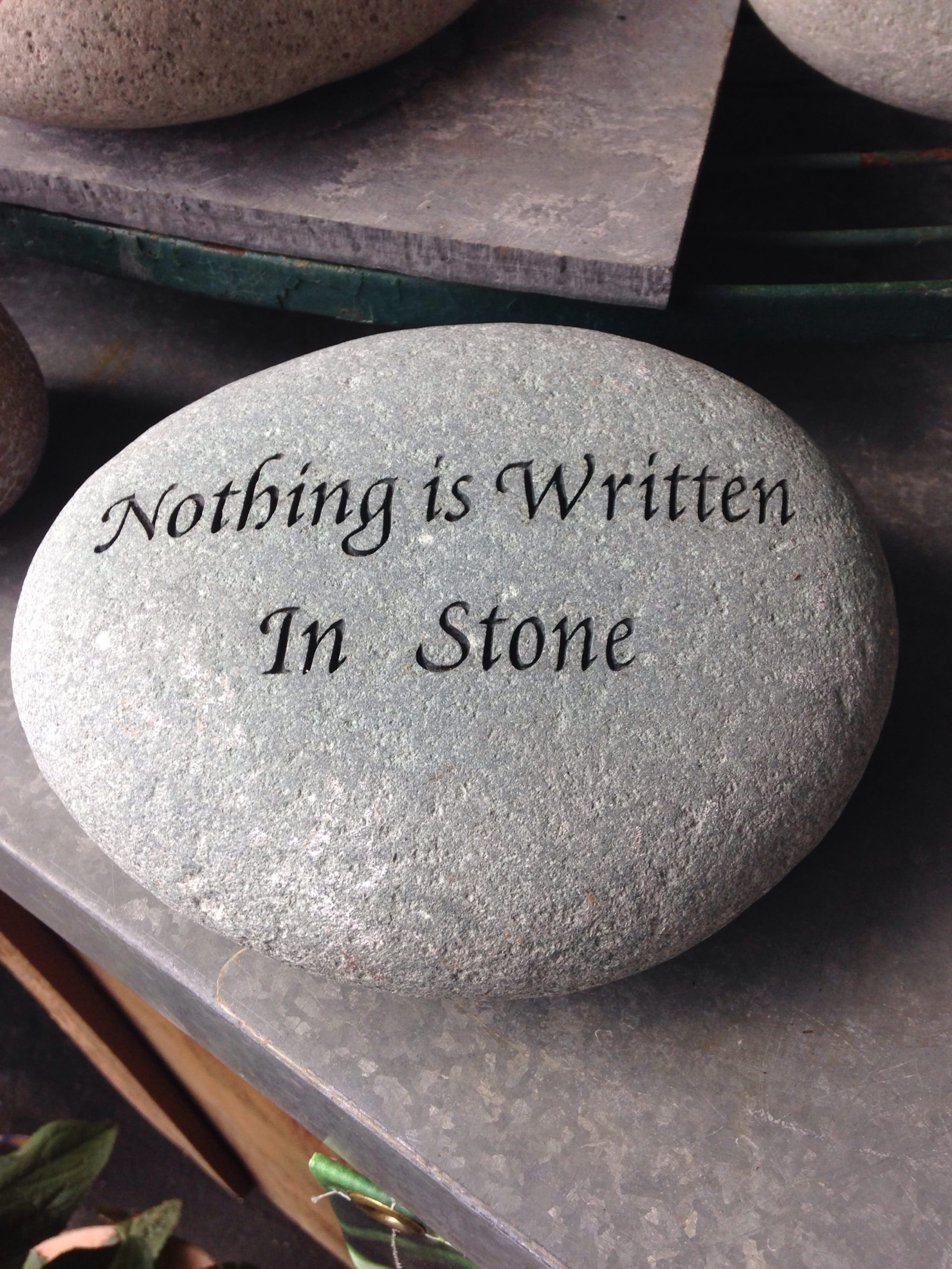 Glosse, Monatsrückblick, Nothing is written in stone