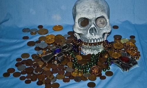 Urheberrecht Skull Münzen Piraten